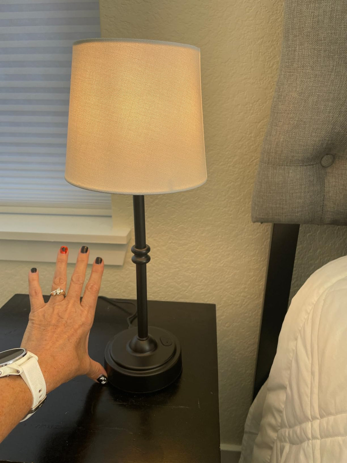 Luma Dusk Cordless Rechargeable Minimalist Touch Table Lamp