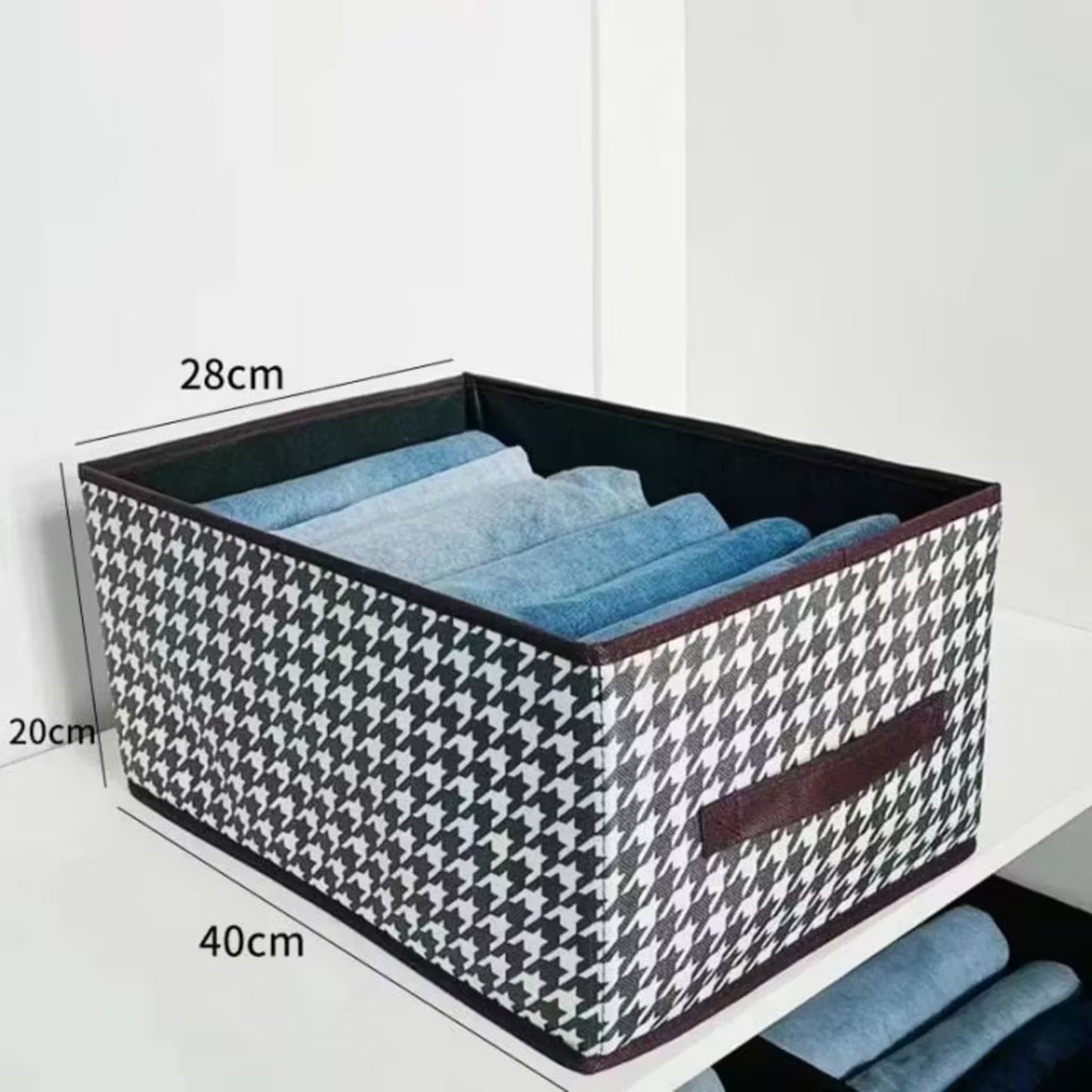 Foldable jeans organizer for the closet