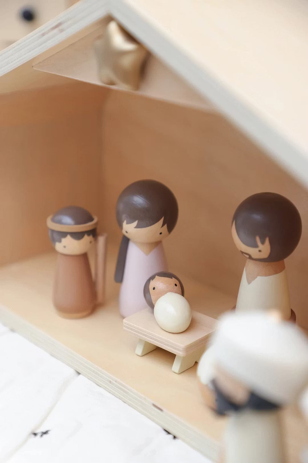 Nativity Advent Calendar 2026 – 24-Day Christmas Countdown with Nativity Figures