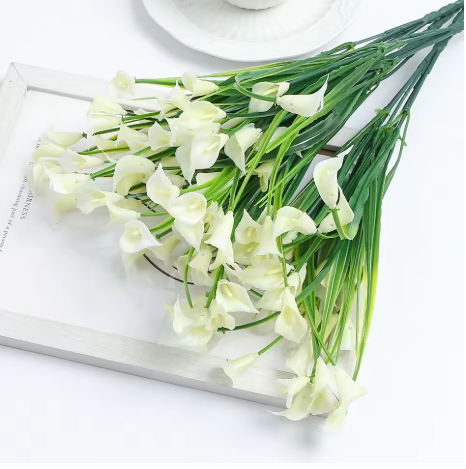 Elegant Calla Lily Bouquet – Lifelike UV Resistant Indoor/Outdoor Decor